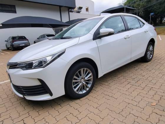 TOYOTA COROLLA 1.8 GLI UPPER 16V FLEX 4P AUTOMÁTICO TOYOTA COROLLA 1.8 GLI UPPER 16V FLEX 4P AUTOMÁTICO